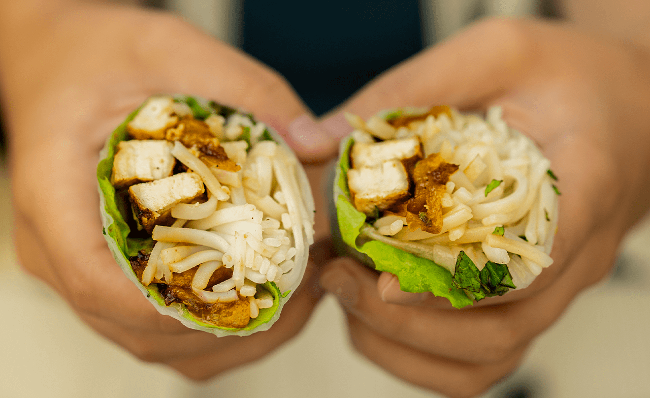 Chicken and Peaches Spring Rolls with Balsamic Dressing Recipe